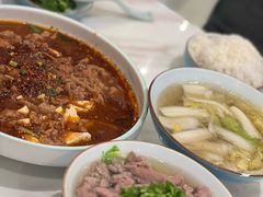 -犇逸·乐山跷脚牛肉·四川现炒(览海店)