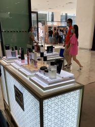 点击看大图 -奥伦纳素Erno Laszlo