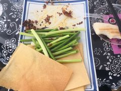 勾魂小媳妇-八两八金·莱芜特色炒鸡(市南漳浦路店)