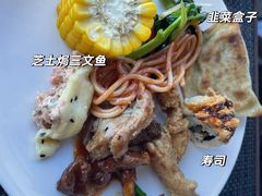 -怡豪大饭店·银顶旋转餐厅