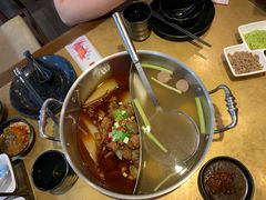 -左庭右院鲜牛肉火锅(金山万达店)