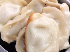 -黄阿姨锅贴大王(万航渡路店)