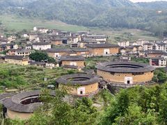 -初溪土楼群