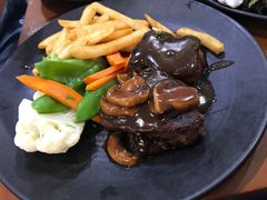 -12 Rocks Beach Bar Cafe