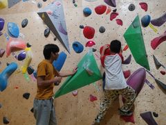 -问山MountQuest攀岩馆