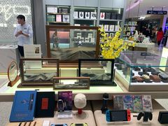 -微缤礼物(青岛海信广场店)