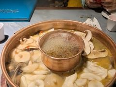-慢丽江·云南野生菌土鸡锅(付家庄店)