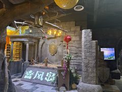-暴风岛沉浸式体验馆(百联世纪店)
