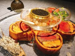 惠灵顿牛排-弦月窗LUNETTE BY AMANDA(复兴路店)