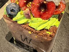 -W COLLECTIVE  DESSERT SHOP
