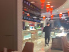 -荣誉国际酒店-云顶旋转餐厅