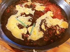 -岗上渣渣老火锅(两路口店)