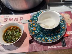 -尚尚仙·酸汤猪手·猪肚鸡火锅(华联万柳购物中心店)