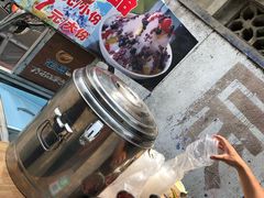 自助取餐区-闫家驴肉老店(华电一校店)