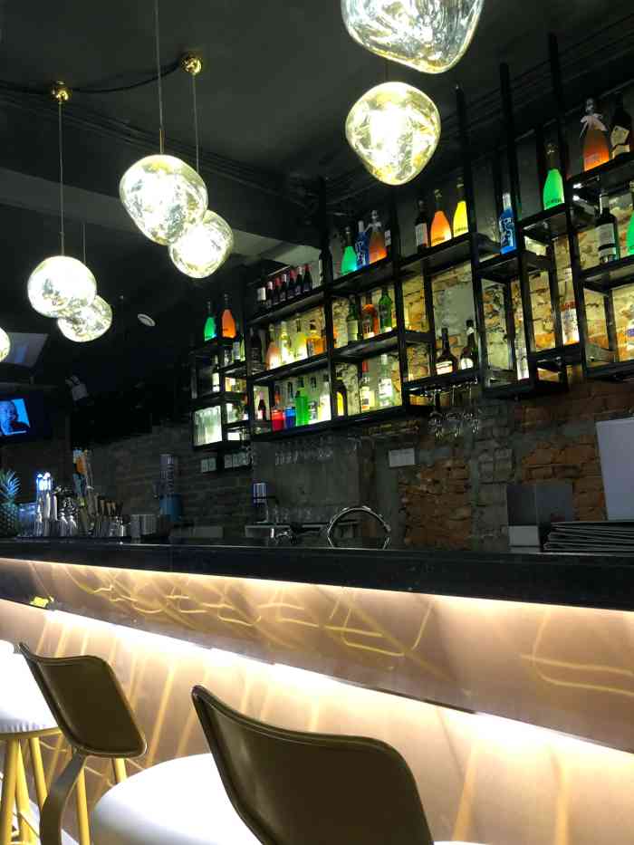 exit酒吧-"又来打卡啦[色]我跟调酒的小哥哥说,要一."-大众点评移动版