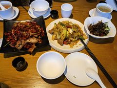 -隔壁老王·家常云南菜(花巷店)