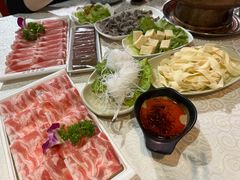 -羊家胡同·龙虾烧烤火锅(龙汇路店)