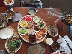 -包整·丝娃娃(一览甲秀楼风景店)