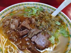 -金杨拉面王小吃面馆·牛三宝面·红烧牛肉粉