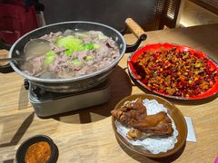 -川堂风·跷脚牛肉·乐山爆炒(宝山日月光店)