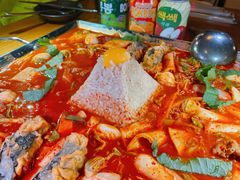 鱼饼火山炒年糕-包装马车·韩国料理·포장마차