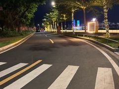 -万绿园
