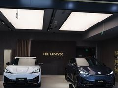 -王府井百货熙地港店