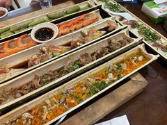 -胡须哥网红竹筒菜