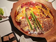 -墨居上隐·院子里火锅(峨眉店)