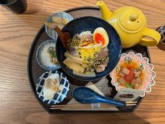 -啢啢茶寮(芳华横街店)