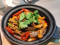 牛筋牛腩牛杂煲-石头咕(葵蓬店)