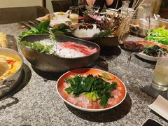 -辉哥火锅(虹桥路店)