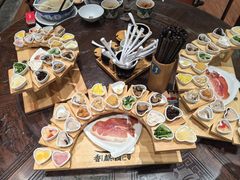 -香麒园·过桥米线·南湖雅宴