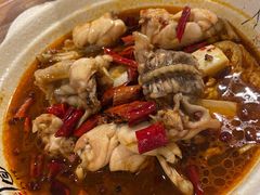 红油跳水美蛙-十面欢腾·海鲜面·台式Bistro(长乐路店)