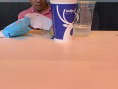 -瑞幸咖啡(新理想大厦店)