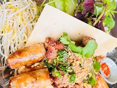 -大头虾越式风味餐厅(光明广场店)