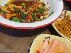 -富正毅三下锅·湘西韵味(天门山索道店)