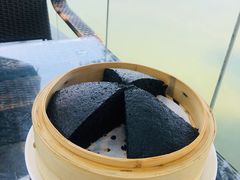 竹炭马拉糕-悦湖公馆