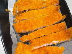 馋嘴炸猪排-馋三尺蟹粉小笼(人民广场店)