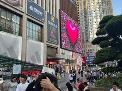 -观音桥步行街
