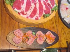 -老牌坊云南鱼豆花火锅(爱建店)