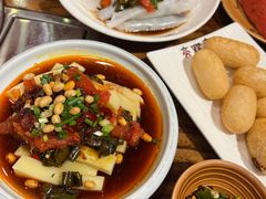 -亮欢寨酸汤鱼(沙冲路店)