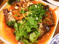 -爆炸头阿姨小四川正宗川味小吃(无任何分店)