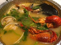 冬阴功汤-四海一家自助餐(益田假日广场店)