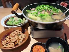 -川堂风·跷脚牛肉·乐山爆炒(宝山日月光店)