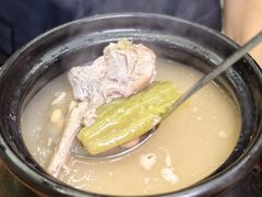 -荣基四海一家·家常菜·海鲜大排档(新安店)