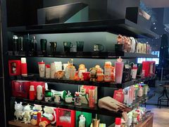 零售区-星巴克臻选(上海长风大悦城店)