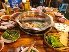 -岗上渣渣老火锅(两路口店)