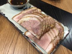 三少酱肘子-娄三少春饼·烤鸭(合生汇购物中心店)