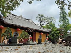-龙华寺